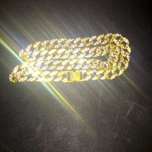 Gold diamond cuban 15in